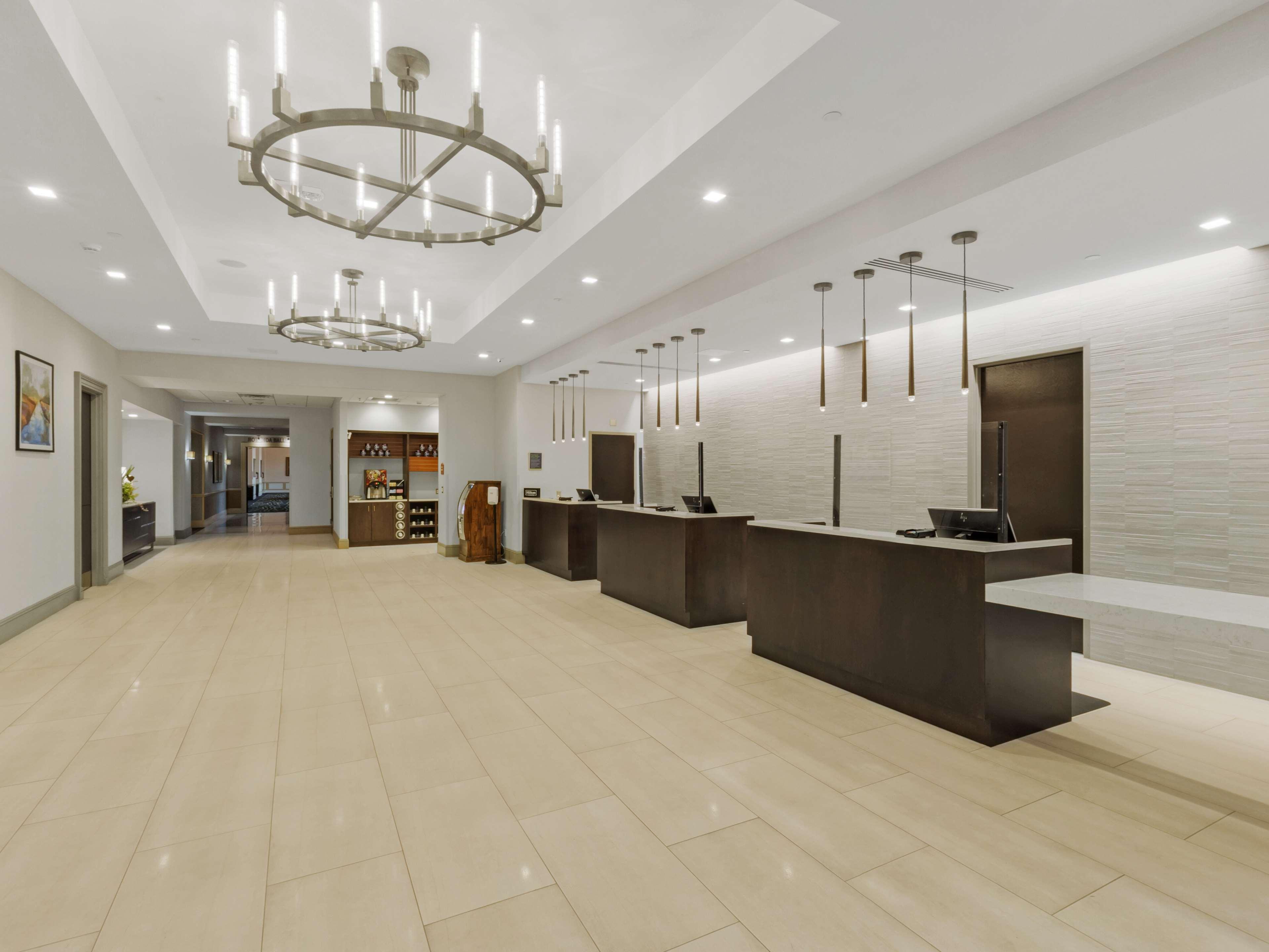 Doubletree By Hilton Charlottesville Kültér fotó