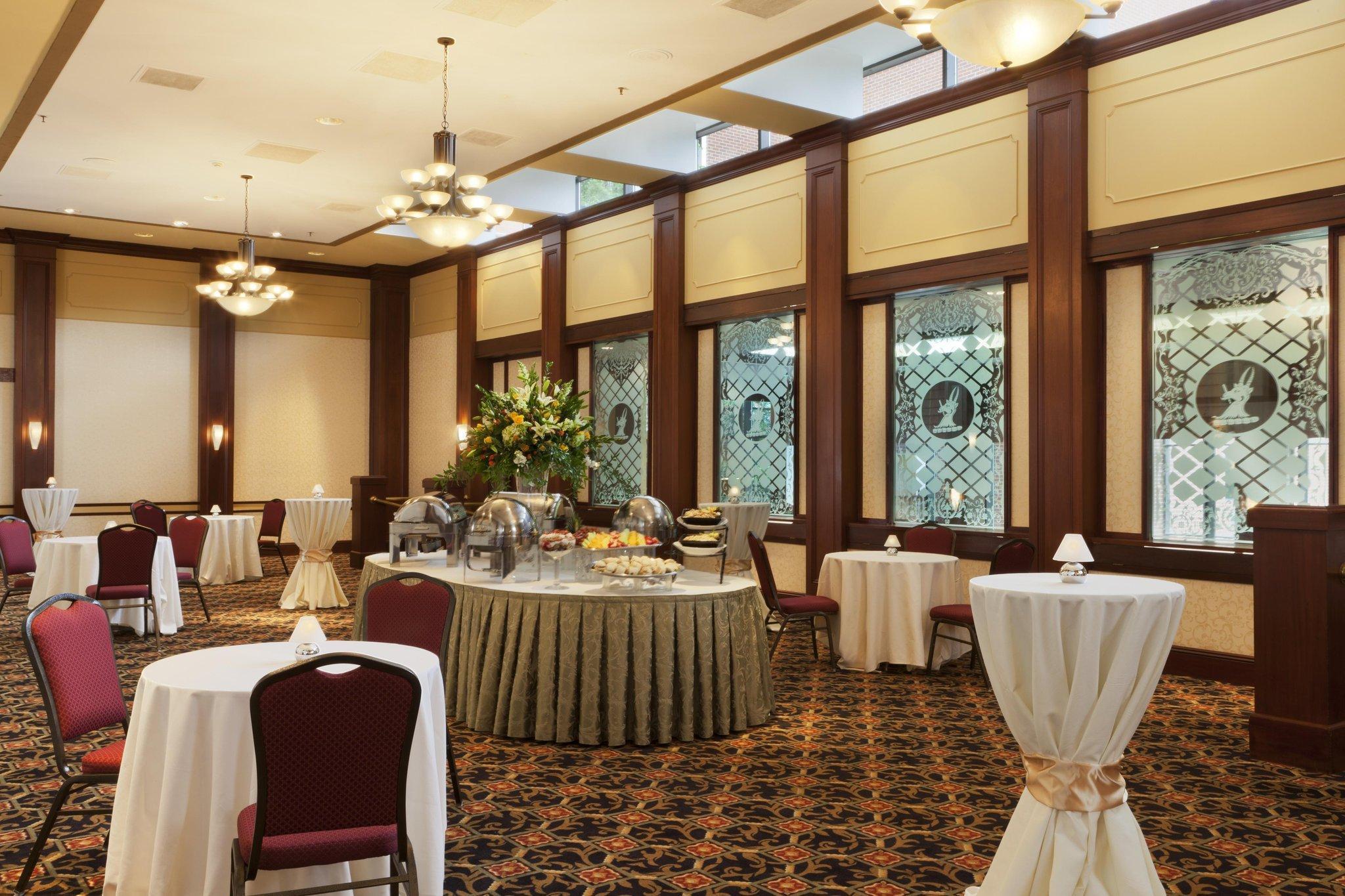 Doubletree By Hilton Charlottesville Kültér fotó