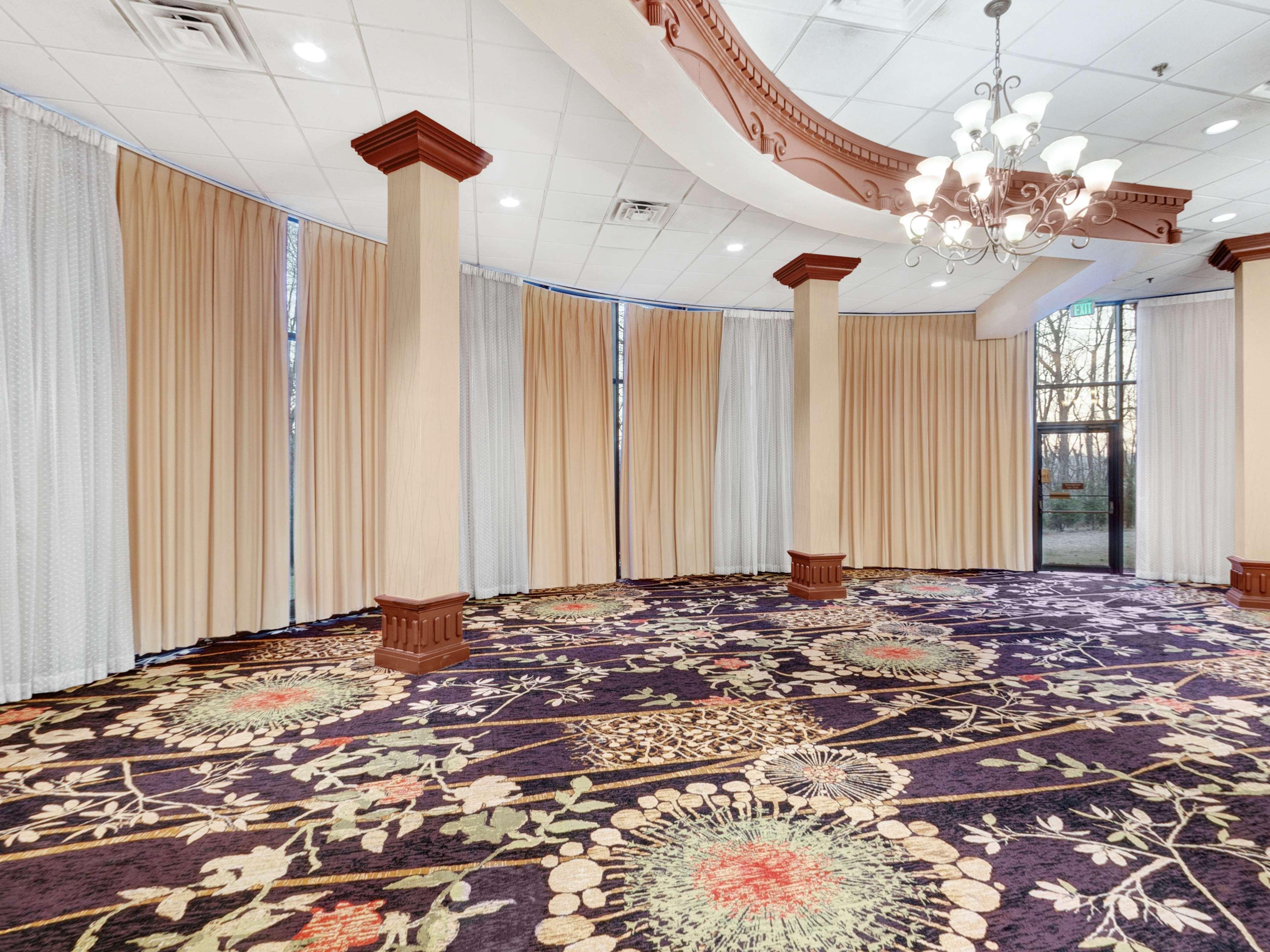 Doubletree By Hilton Charlottesville Kültér fotó