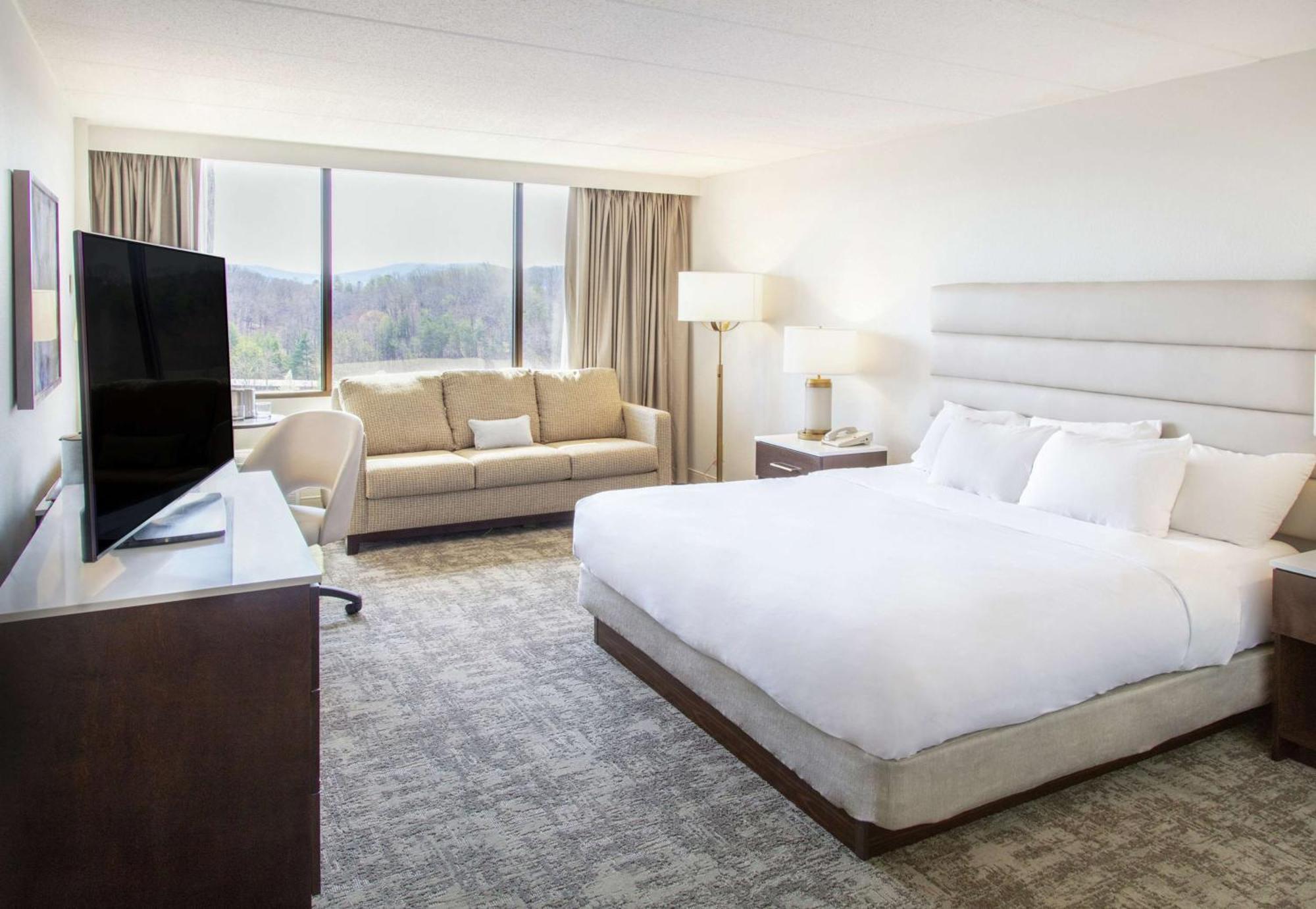 Doubletree By Hilton Charlottesville Kültér fotó