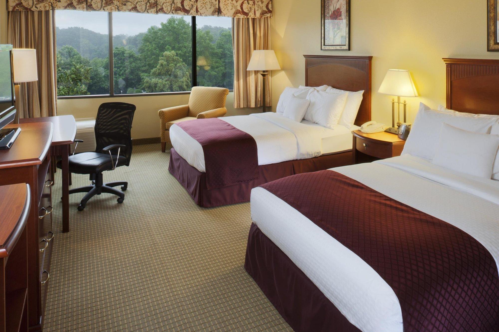 Doubletree By Hilton Charlottesville Kültér fotó